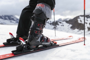 Atomic connected on a ski boot